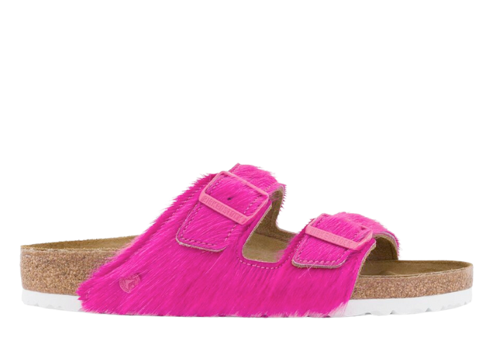 Pink 2024 fuzzy birkenstocks